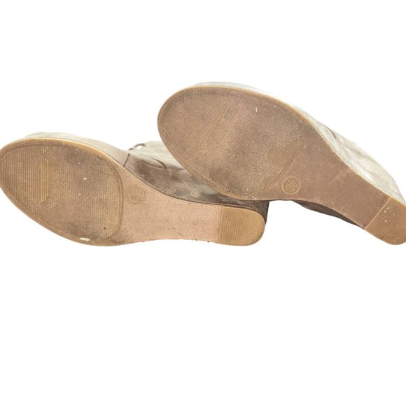 (6 for $25) Merona Retro Lace Up Wedge Bootie in Tan Size 6.5 - Picture 8 of 8